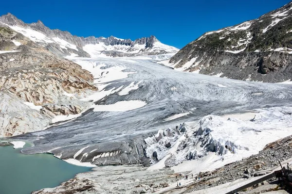 Yazın Sviçre Nin Valais Şehrinde Mavi Gökyüzünün Altında Çok Güzel — Stok fotoğraf