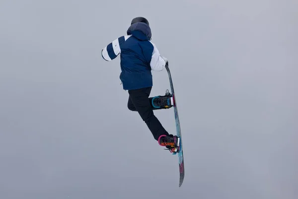 Snowboarder Haciendo Acrobacias Aire Wisp Resort Maryland — Foto de Stock