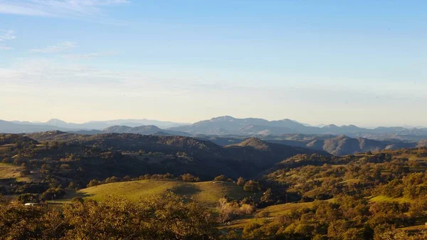 Mesa Grandes Berg Och Träd Gryningen San Diego — Stockfoto