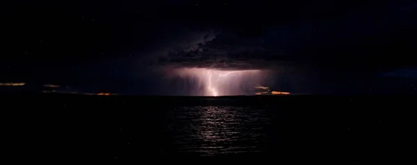 Belo Tiro Tempestade Noite Mar — Fotografia de Stock