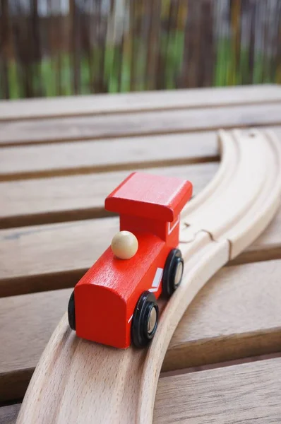 Trem Brinquedo Vermelho Madeira Trilhas Madeira — Fotografia de Stock