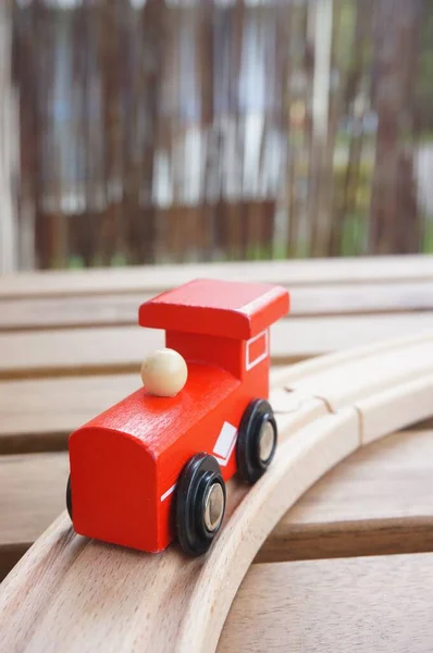 Trem Brinquedo Vermelho Madeira Trilhas Madeira — Fotografia de Stock