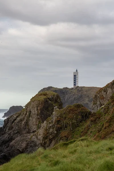 Vertical Shot Meares Lighthouse Top Mountain Cloudy Day Galicia Spain — Stock Photo, Image