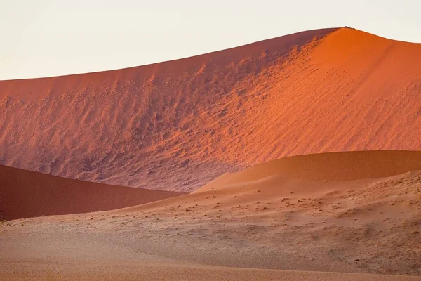 Een Prachtig Landschap Van Zandduinen Namibische Woestijn Sossusvlei Namibië — Stockfoto