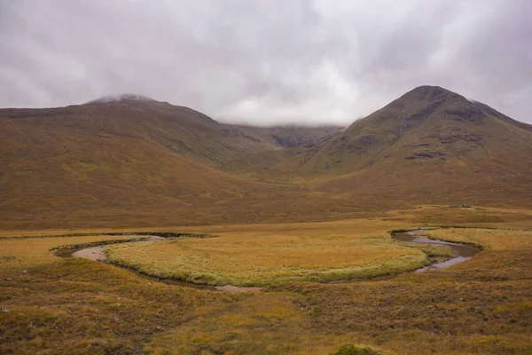 Meander Landscape River Valley Autumnal Vegetation Mountains Cold Cloudy Day — Stock Photo, Image