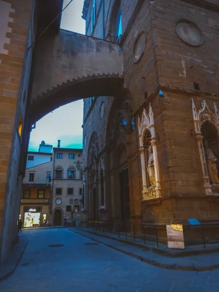 佛罗伦萨奥桑海尔教堂和博物馆的外部部分 — 图库照片