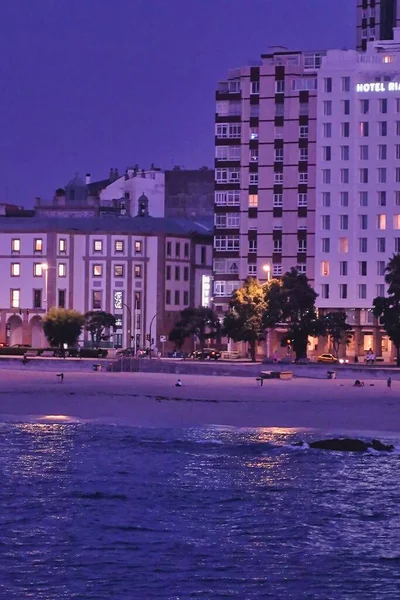 Una Hermosa Vista Vertical Nocturna Ciudad Coruña Galicia España — Foto de Stock