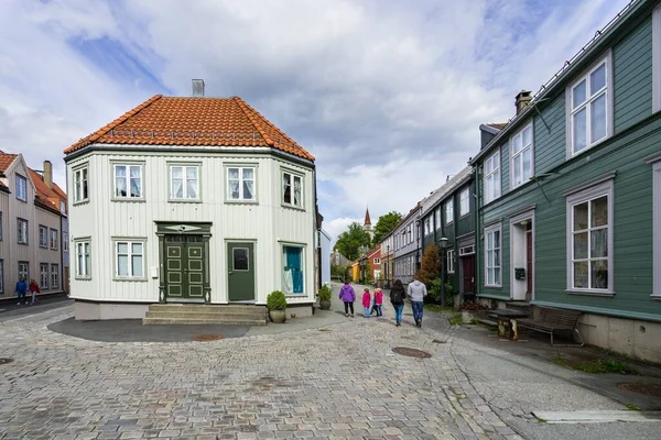 Kleurrijke Houten Huizen Het Oude Deel Van Trondheim Met Pittoreske — Stockfoto