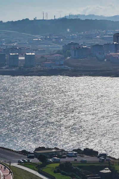 Uma Vista Vertical Alto Ângulo Dos Edifícios Corpo Mar Coruna — Fotografia de Stock