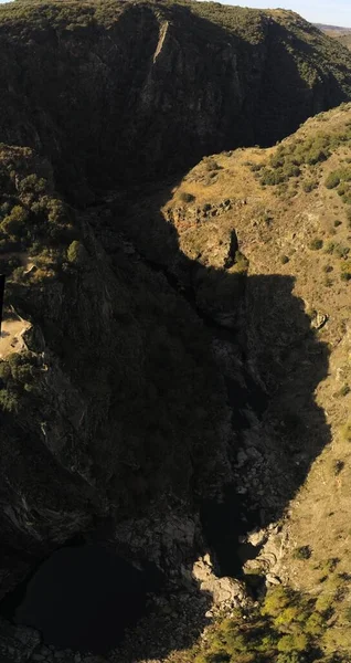 Ένα Πλάνο Υψηλής Γωνίας Του Καταρράκτη Pozo Los Humos Στη — Φωτογραφία Αρχείου