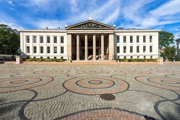 Norveç Hukuk Fakültesi Sahipliği Yapan Oslo Üniversitesi Neoklasik Binası — Stok fotoğraf