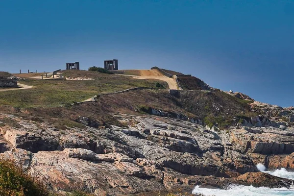 Piękne Ujęcie Budynków Szczycie Góry Kornanie Galicja Hiszpania — Zdjęcie stockowe