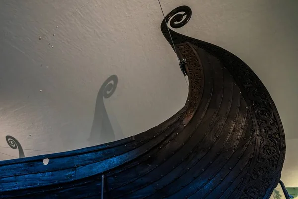 Λεπτομέρεια Της Πλούσια Διακοσμημένης Πλώρης Του Πλοίου Oseberg Viking Στο — Φωτογραφία Αρχείου