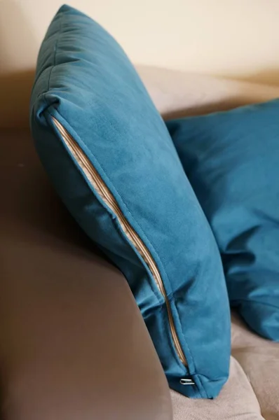 Vertical Closeup Shot Blue Pillow Sofa — Stock Photo, Image