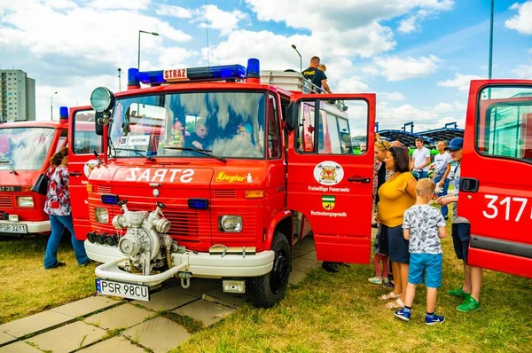 Poznan Polska Cze 2019 Impreza Straży Pożarnej Mieście Pojazdami Ekspozycyjnymi — Zdjęcie stockowe