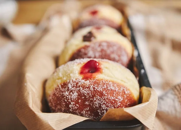 Closeup Fluffy Doughnuts Jam Container Lights Blurry Background — Stock Photo, Image