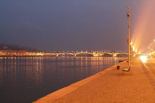 Uma Bela Paisagem Margaret Bridge Budapeste Hungria Noite — Fotografia de Stock