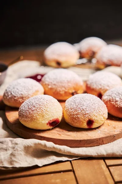 Vertical Closeup Fluffy Doughnuts Filled Jam Tray Lights — Stock Photo, Image