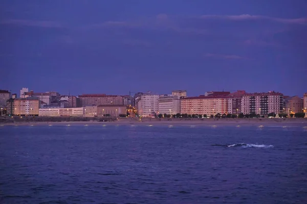 Mare Circondato Condomini Sera Coruna Spagna — Foto Stock