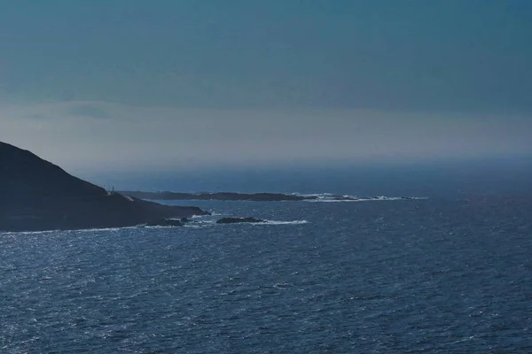 Une Vue Angle Élevé Des Rochers Sur Corps Mer Coruna — Photo