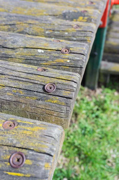 Closeup Shot Bolts Washer Edge Wooden Bench — Stock Photo, Image