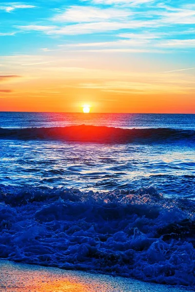 Вертикальный Снимок Северного Входа Пляж Восходе Солнца — стоковое фото