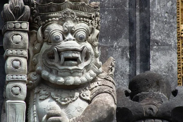 インドネシアのバリにある歴史的石像のクローズアップ — ストック写真