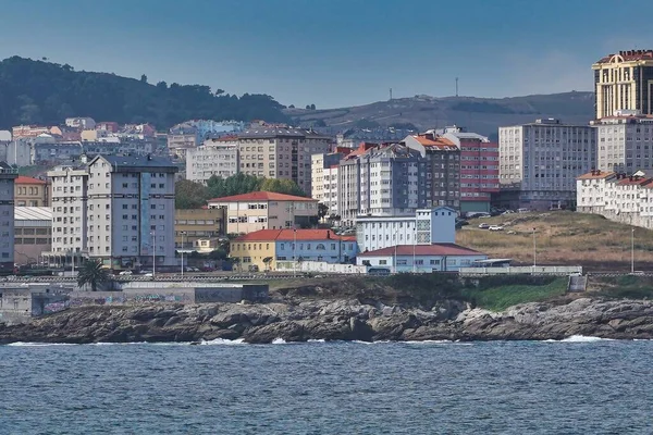 Eine Schöne Aufnahme Von Gebäuden Der Ferne Coruna Galicien Spanien — Stockfoto