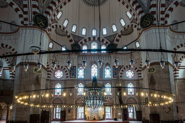 Olhar Interior Mesquita Shezade Coberto Pinturas Decorações Istambul Turquia — Fotografia de Stock