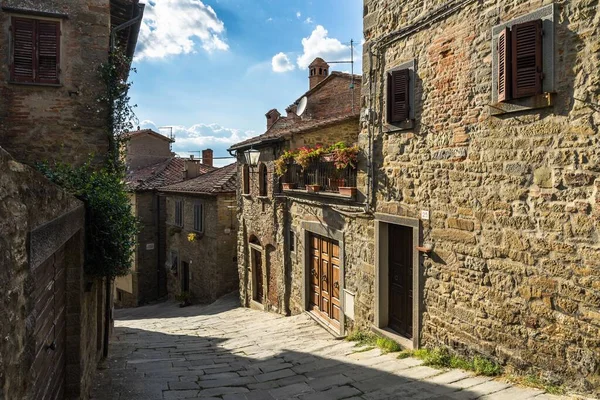 Vacker Solbelyst Gränd Cortonas Historiska Centrum Toscana Italien — Stockfoto