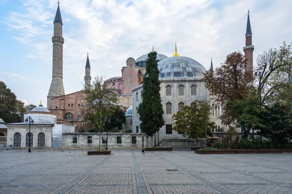 Sainte Sophie Ayasofya Complexe Contre Ciel Nuageux Sultanahmet Istanbul Turquie — Photo