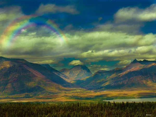 Beautiful Scenery Fields Mountains Glacier National Park Canada — Stock Photo, Image