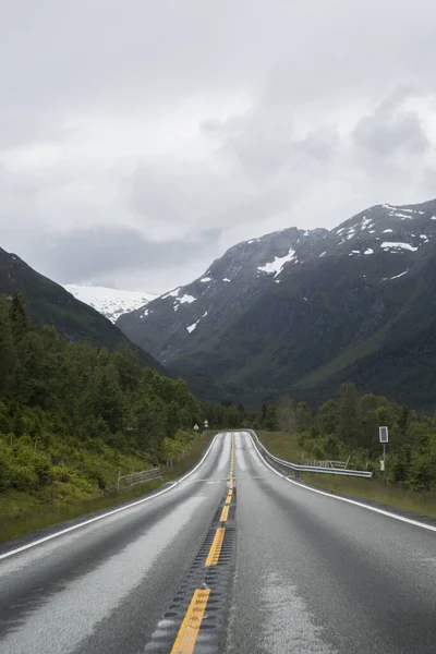 Empty Roads Running Spectacular Landscapes Roads Northern Fjords Incredible Mountains — Stock Photo, Image