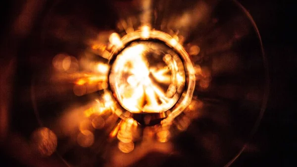 Ljus Lägereld Genom Glas — Stockfoto