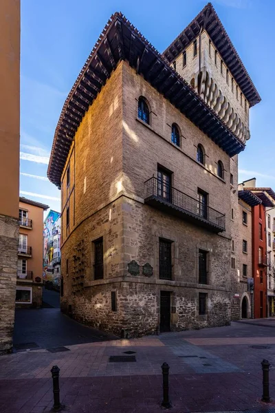 Detailní Záběr Starobylého Torre Dona Ochanda Historickém Vitoria Gasteiz Alava — Stock fotografie