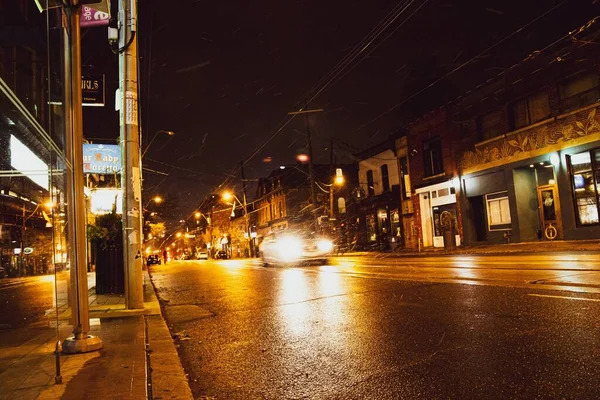 Coches Calle Por Noche Con Nieve Canadá — Foto de Stock