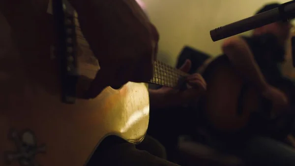 Музикант Грає Гітарі Канаді — стокове фото