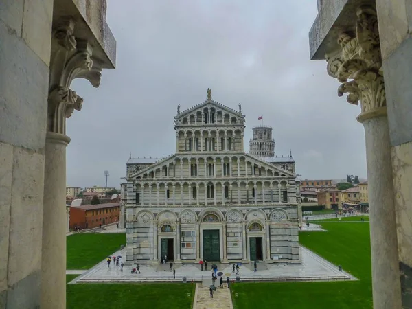 Talya Nın Pisa Şehrindeki Cattedrale Pisa Binası — Stok fotoğraf