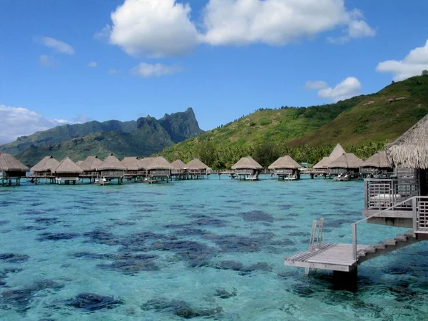 Hermoso Tiro Chozas Sobre Agua Tahití Polinesia Francesa — Foto de Stock