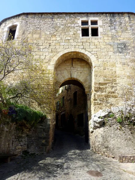 Cahors Fransa Kemerli Bir Kapının Dikey Görüntüsü — Stok fotoğraf