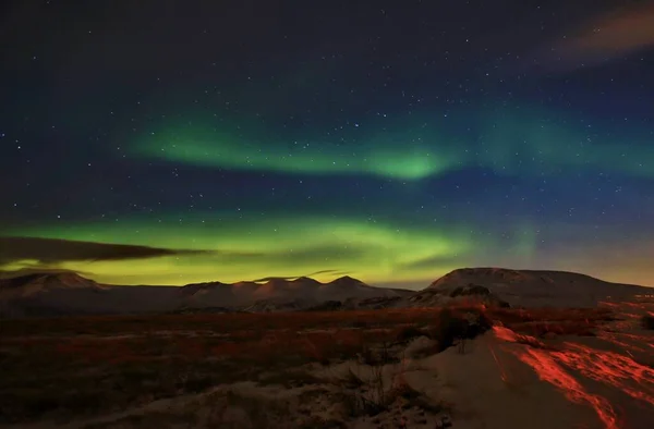 아이슬란드에서 수있는 아름답고 북극광 — 스톡 사진