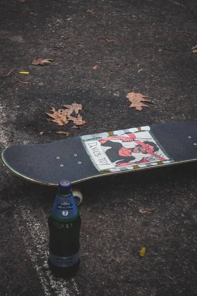 Vinnytsia Ucraina 2020 Pattinaggio Sdraiato Nei Tipici Spazi Skate Park — Foto Stock