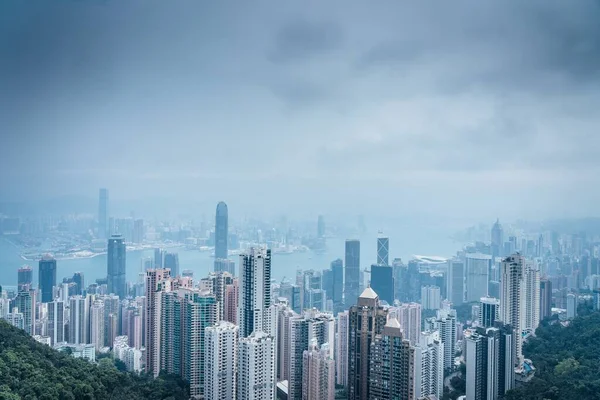 香港のビクトリアピークの美しい景色の高角度ショット — ストック写真