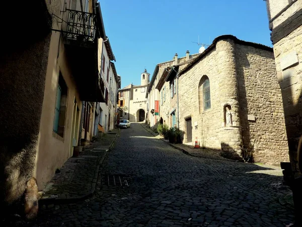 Caminho Meio Edifícios Cordes França — Fotografia de Stock