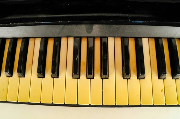 Μια Εναέρια Λήψη Από Ασπρόμαυρα Πλακάκια Ενός Πιάνου — Φωτογραφία Αρχείου