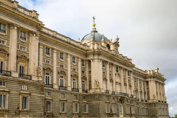 Madrid Kraliyet Sarayı Spanya Kasvetli Bir Günde — Stok fotoğraf