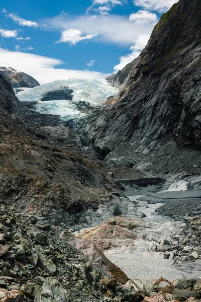 Ein Vertikales Bild Von Felsen Unter Blauem Himmel Westland Tai — Stockfoto