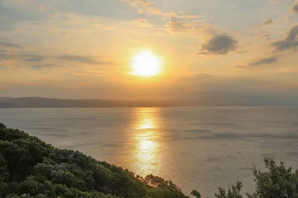 Impresionante Paisaje Puesta Sol Sobre Mar Isla Skiathos Grecia — Foto de Stock