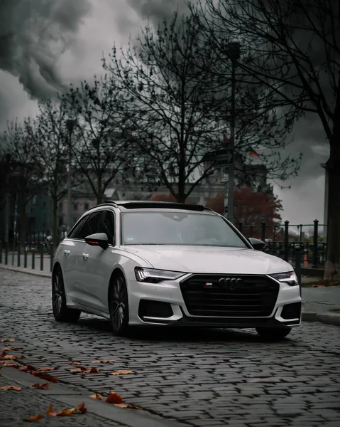 Berlim Alemanha Mar 2020 Belo Audi Surpreendeu Rolar Pelas Ruas — Fotografia de Stock