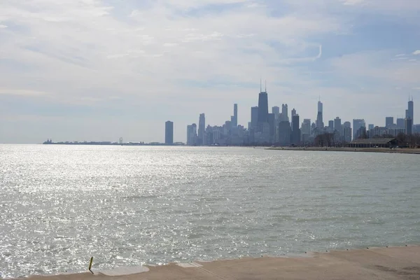 Een Kustlijn Chicago Usa Overdag — Stockfoto